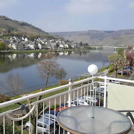Haus Brandenburg An Der Mosel Apartment Zell an der Mosel Exterior photo